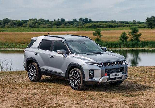 ▲KG모빌리티 토레스(사진=KG모빌리티)