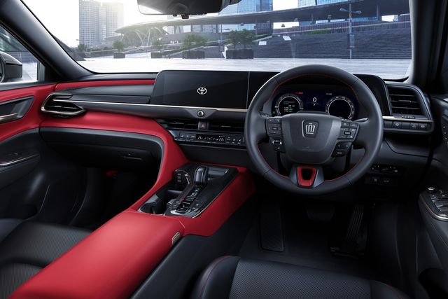 ▲토요타 크라운 스포츠 PHEV 실내(사진=토요타)