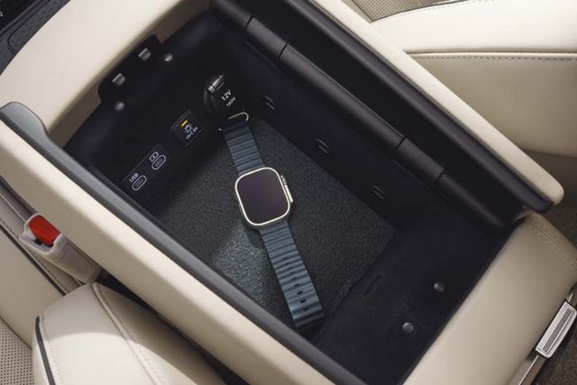 ​▲제네시스 G80 부분변경 모델의 다기능 콘솔 암레스트(사진=제네시스)