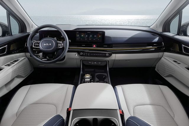 ▲기아 더 뉴 카니발 실내(사진=기아)