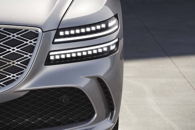 ▲제네시스 G80 부분변경 모델의 MLA 헤드램프(사진=제네시스)