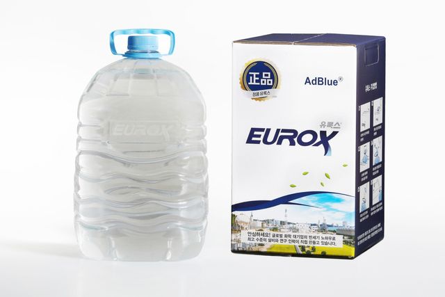 ▲산업용 요소로 만드는 요소수(사진=롯데정밀화학)