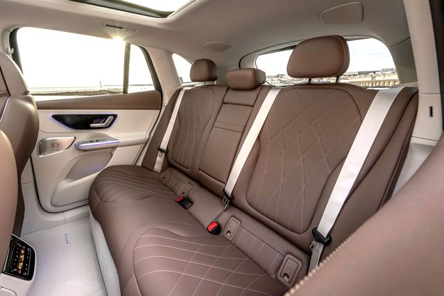 ▲메르세데스-벤츠 EQE (사진=메르세데스-벤츠)