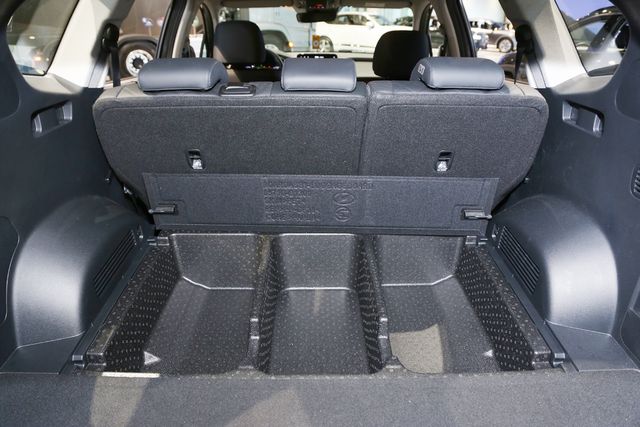 ▲참고사진, 4세대 싼타페 트렁크 하단 수납공간(사진=View H)