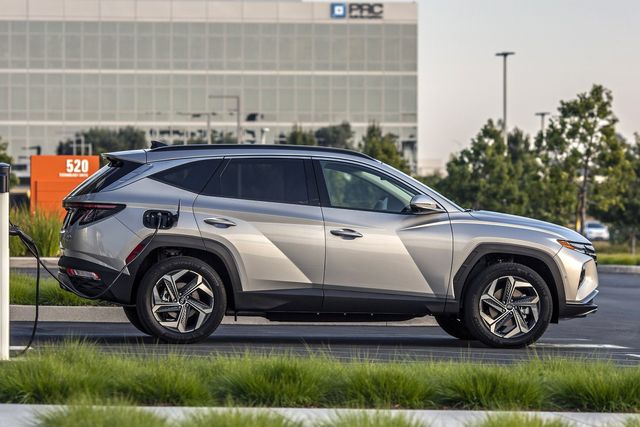 ▲유럽에서 판매 중인 투싼 플러그인 하이브리드(사진=현대차)