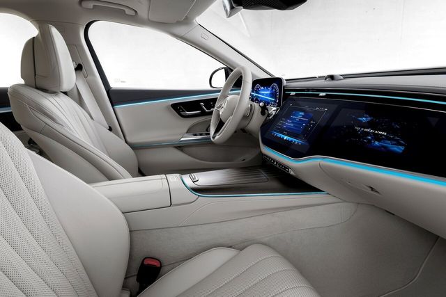 ▲메르세데스-벤츠 E클래스 실내(사진=메르세데스-벤츠)