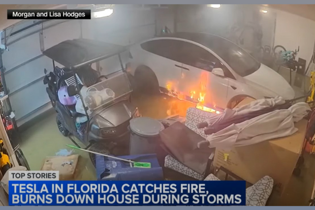 ▲ 9월 28일(현지시간), 공개된 침수 피해 전기차 화재 영상 (사진=ABC 7 Chicago 캡처)