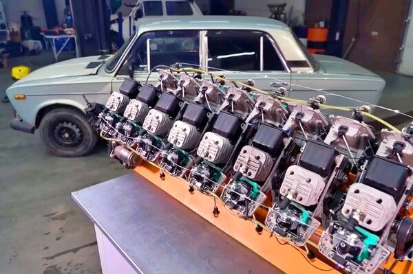 ▲기계톱으로 만든 V16 엔진과 이를 탑재할 라다 지굴리(사진=유튜브 'Garage 54')