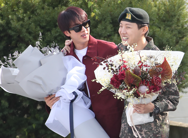 ▲BTS 진, 제이홉 (사진=뉴스1)