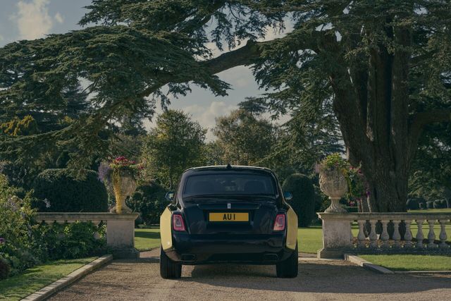 ▲팬텀 익스텐디드 골드핑거(사진=롤스로이스)