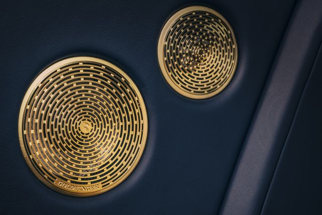 ▲팬텀 익스텐디드 골드핑거(사진=롤스로이스)