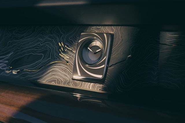 ▲팬텀 익스텐디드 골드핑거(사진=롤스로이스)