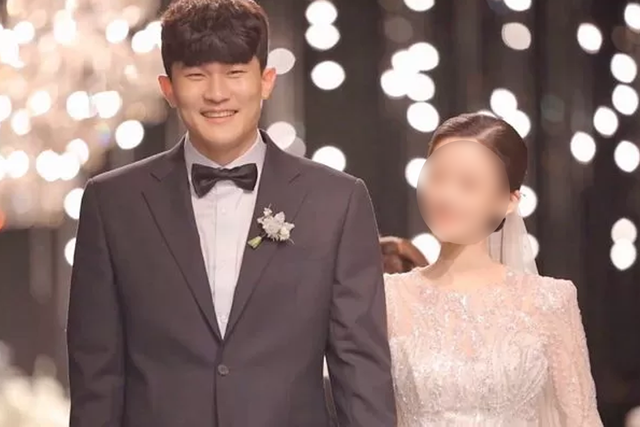 ▲결혼하는 김민재와 아내 (사진=김민재 아내 SNS)