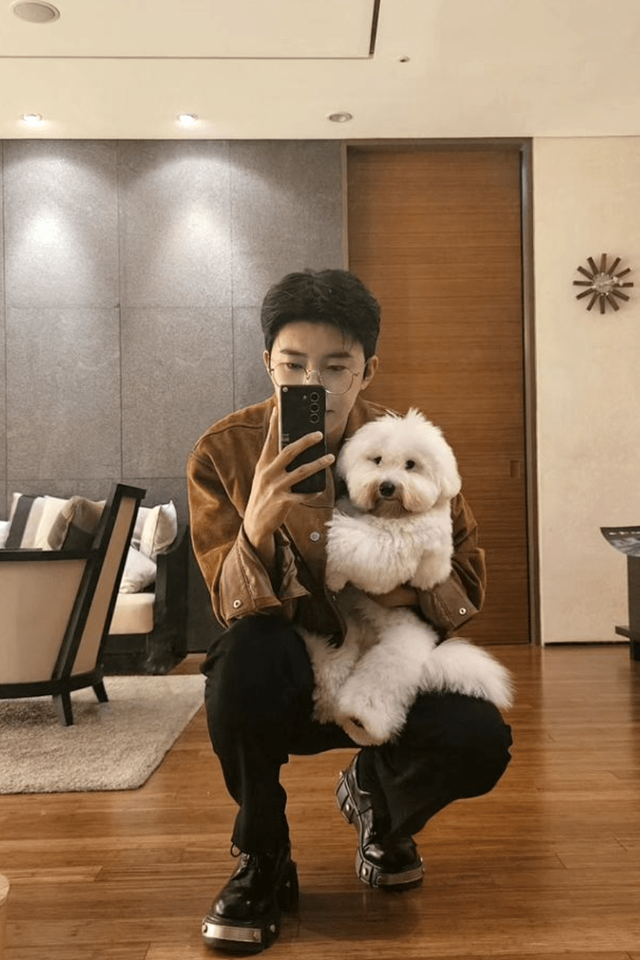 ▲임영웅, 시월이 (사진=SNS)