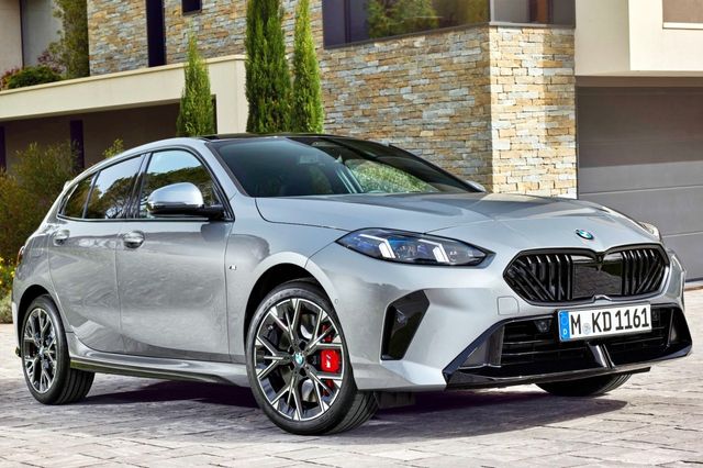 ▲M135 x드라이브(사진=BMW)