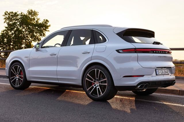 ▲카이엔 터보 E-하이브리드(사진=포르쉐)