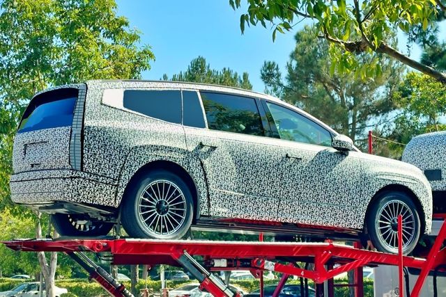 ▲현대 아이오닉 9 테스트카 스파이샷(사진=인스타그램 'kindelauto')