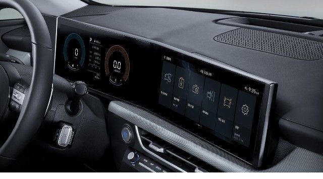 ▲현대 쏘나타 디 엣지 계기반과 12.3인치 디스플레이 오디오(사진=현대자동차)