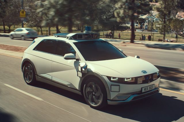 ▲현대차 사람의 마음을 닮은, 새로운 자율주행의 시작 캠페인 영상 중 일부(사진=현대자동차)