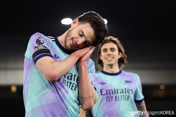 ▲21일 잉글랜드 런던의 셀허스트 파크에서 열린 크리스탈 팰리스 FC와 아스널 FC의 프리미어리그 경기에서 팀의 다섯 번째 골을 득점한 것을 축하하는 아스널의 데클란 라이스 (사진=gettyimagesKOREA)