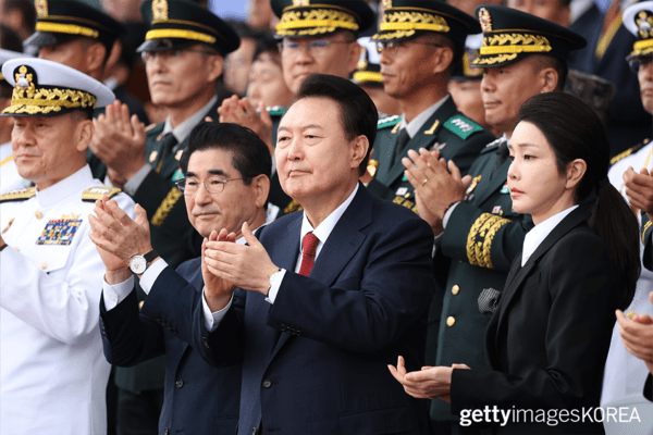 ▲국군의 날 기념식에 참석한 윤 대통령과 김건희 여사 (사진= gettyimagesKOREA)&nbsp;