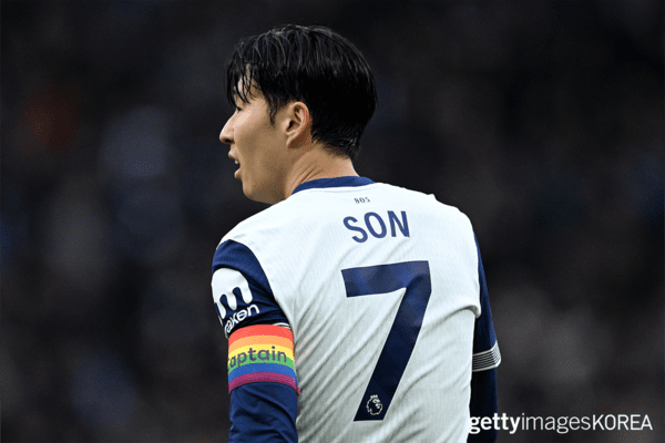 ▲1일 토트넘 홋스퍼 FC와 풀럼 FC의 프리미어리그 경기에서 주장 완장을 찬 손흥민 (사진=gettyimagesKOREA)