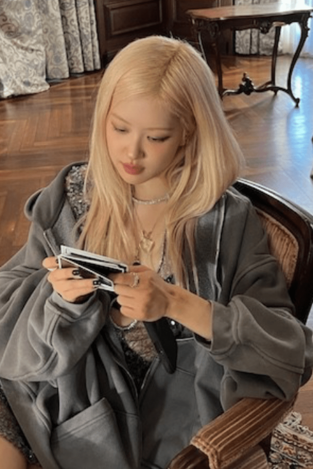 ▲로제(사진=멜론)