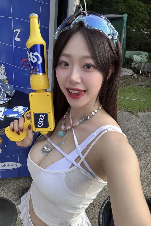 ▲지원 (사진=시그니처 SNS)