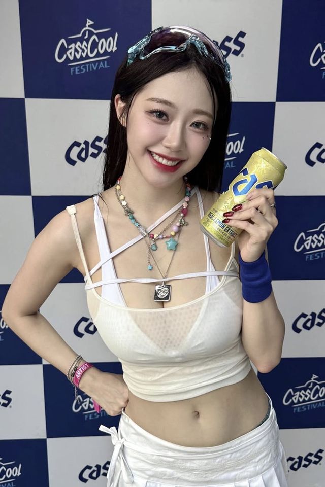 ▲지원 (사진=시그니처 SNS)