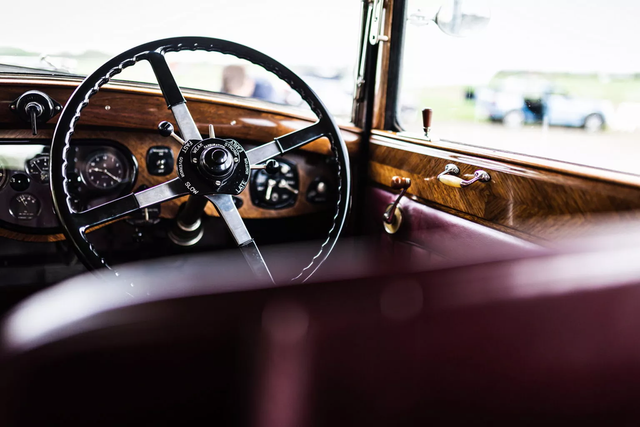 ▲2세대 롤스로이스 팬텀 전기차(사진=On The Roam)