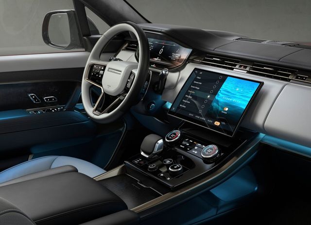 ▲레인지로버 스포츠 (사진=랜드로버)