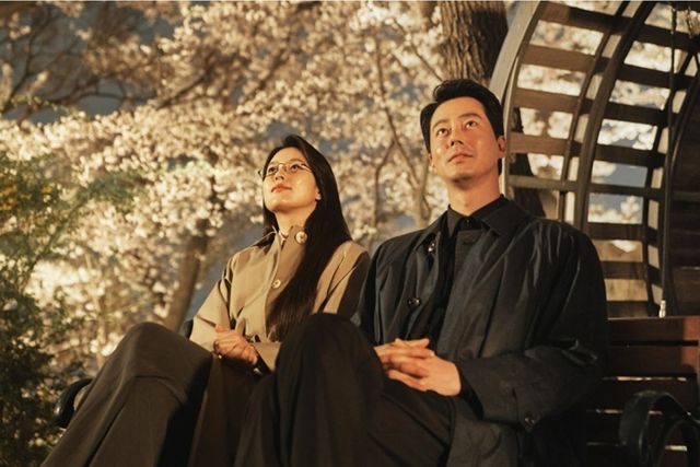 ▲한효주, 조인성 (사진=무빙)