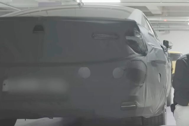 ▲기아 K8 부분변경 스파이샷(사진=유튜브 '우파TV')