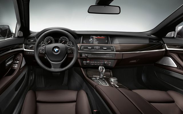 ▲6세대 5시리즈 후기형(사진=BMW)