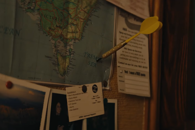 ▲태즈먼 해협에 다트가 꽂히는 장면을 통해 타즈만이라는 이름이 확정됐다(사진=기아 호주법인 유튜브)