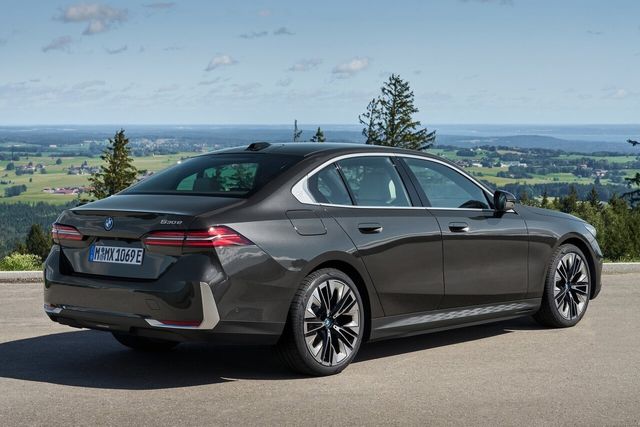 ▲BMW 530e(사진=BMW)