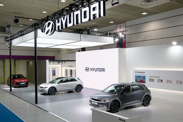 ▲EV 트렌드 코리아 2024 현대차 부스 전경(사진=현대차)