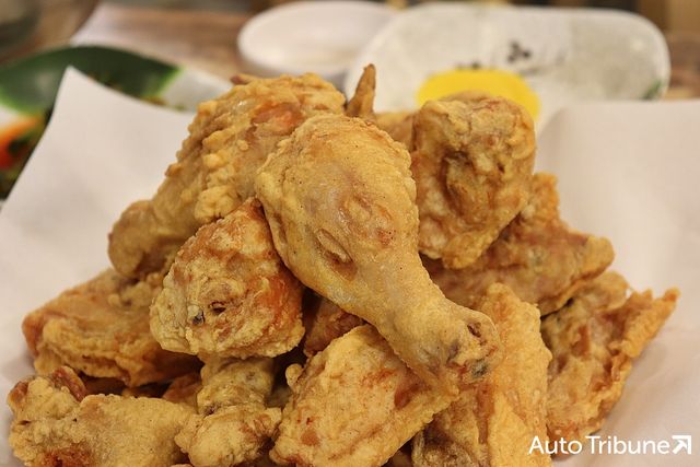 ▲치킨 튀김옷에 메밀을 첨가해 고소하고 깔끔한 맛이 난다(사진=최현진 기자)