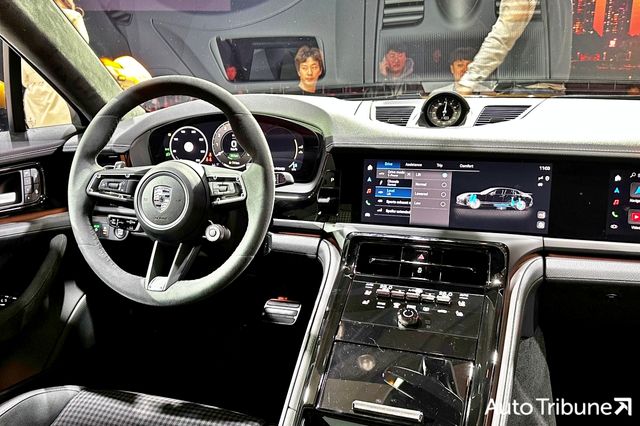 ▲포르쉐 신형 파나메라 터보 E-하이브리드 실내(사진=신동빈 기자)