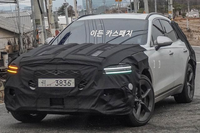 ▲제네시스 GV70 부분 변경 모델 스파이샷(사진=네이버 블로그 '이든')