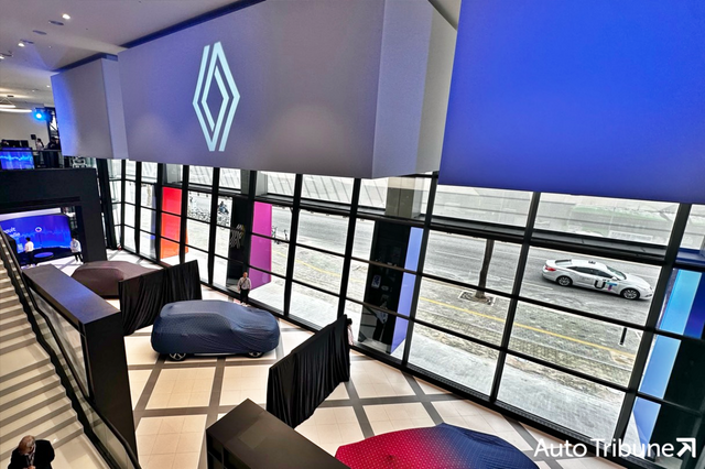 ▲르노코리아가 새로 문을 연 '르노 성수'(사진=신동빈 기자)