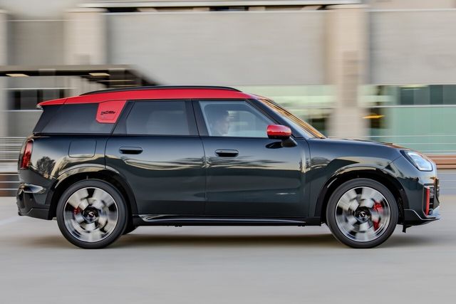 ▲미니 컨트리맨 JCW(사진=미니)