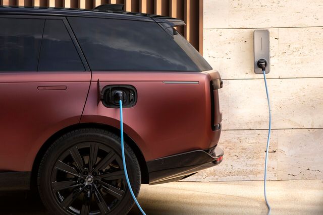 ▲레인지로버 PHEV(사진=랜드로버)