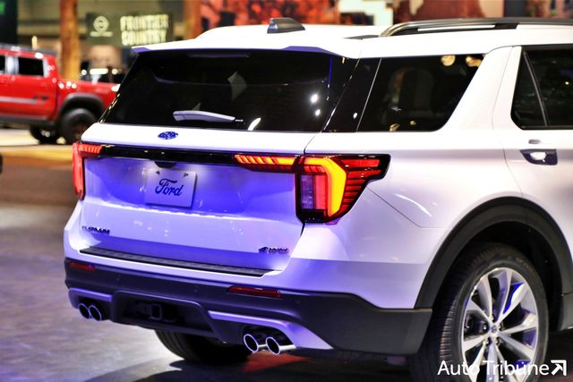 ▲포드 신형 익스플로러 플래티넘 후측면(사진=양봉수 기자)