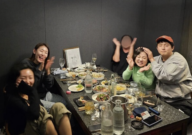 ▲나혼산 멤버 회동 (사진=이시언 SNS)