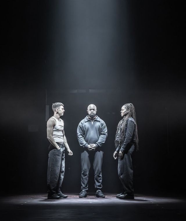 ▲연극 '로미오와 줄리엣'(사진=제이미 로이드 컴퍼니 공식 인스타그램)