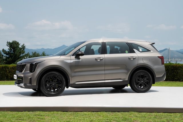 ▲참고사진, 기아 쏘렌토 하이브리드(사진=기아)