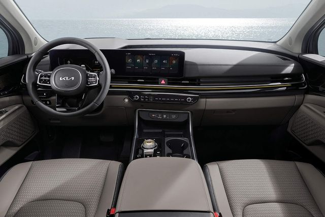 ▲카니발 하이브리드 실내 모습(사진=기아)