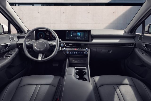 ▲현대 쏘나타 택시 실내(사진=현대차)