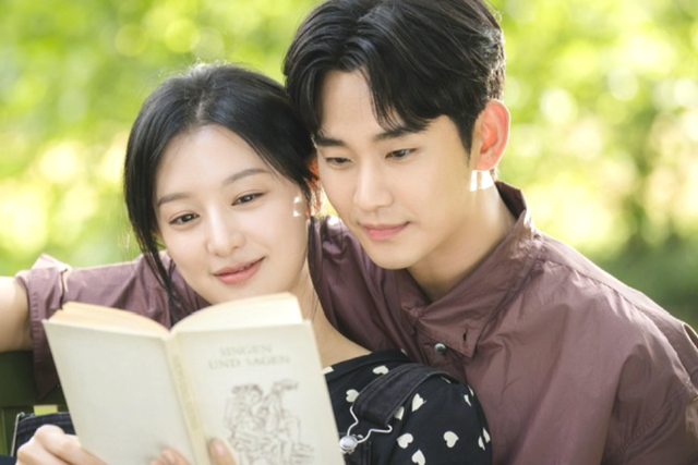 ▲김지원, 김수현 (사진=tvN '눈물의 여왕')
